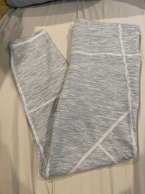 GAP Striped Light Gray and Black Performance Leggings